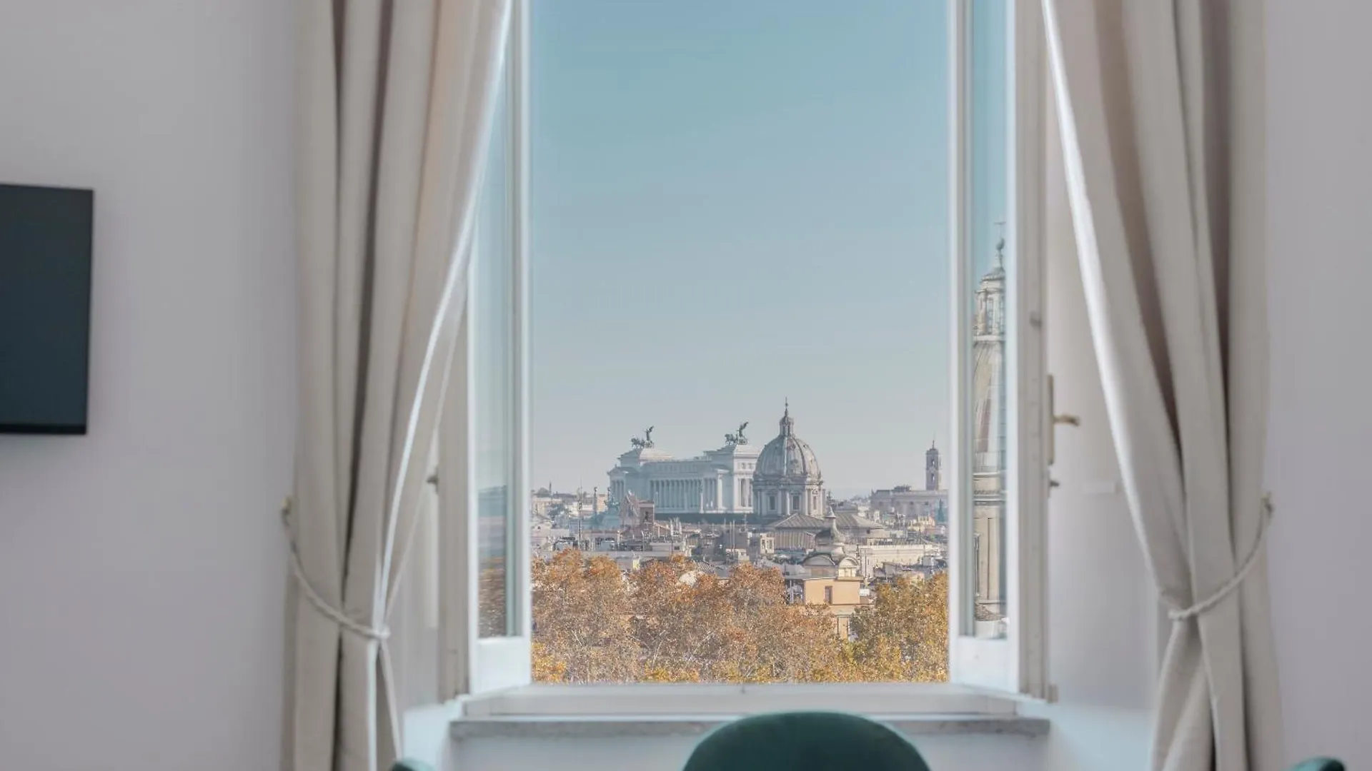 The Attico: Best View Of Rome 0*,